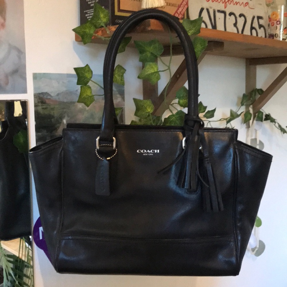 Coach Purse Handbag GREAT Condition & Authentic!